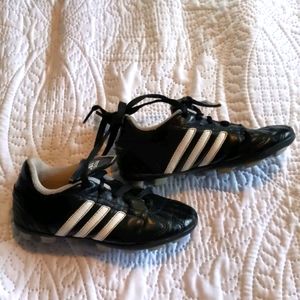 Adidas Soccer cleats. 11 kids. Unisex.